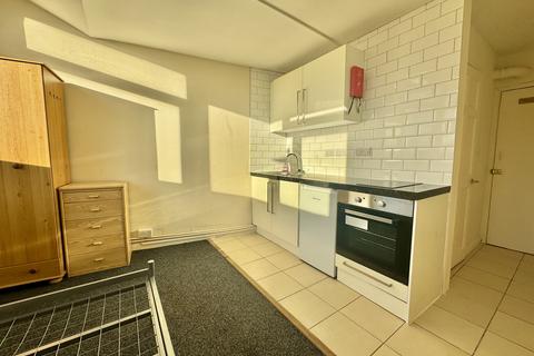 Studio to rent, St Augustines Street, NORWICH