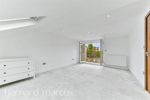 4 bedroom house to rent, Abdale Road, London