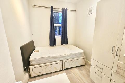 1 bedroom flat to rent, Aldrington Road, Furzedown, Streatham