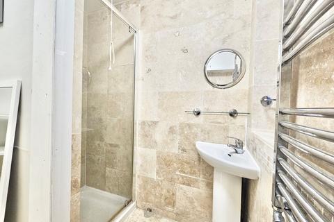 1 bedroom flat to rent, Aldrington Road, Furzedown, Streatham