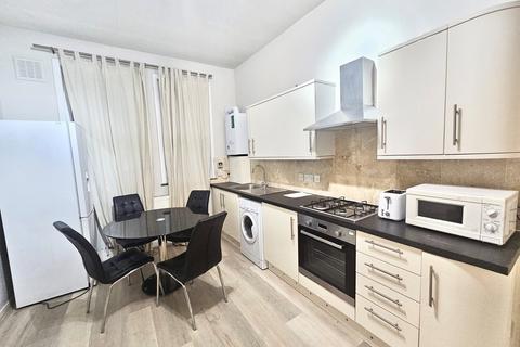 1 bedroom flat to rent, Aldrington Road, Furzedown, Streatham