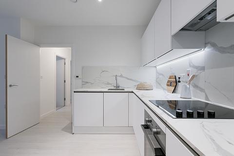 2 bedroom apartment to rent, Farine Avenue, HAYES