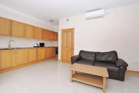 1 bedroom apartment to rent, Charing Cross Road, London
