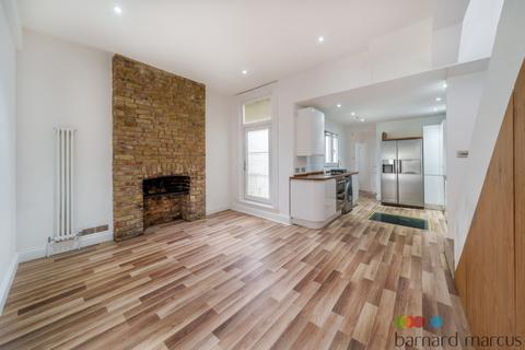2 bedroom house to rent, Falcon Grove, London