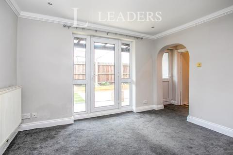 2 bedroom flat to rent, London Road, RH1