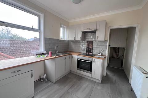 3 bedroom flat to rent, Milton Avenue, KING'S LYNN
