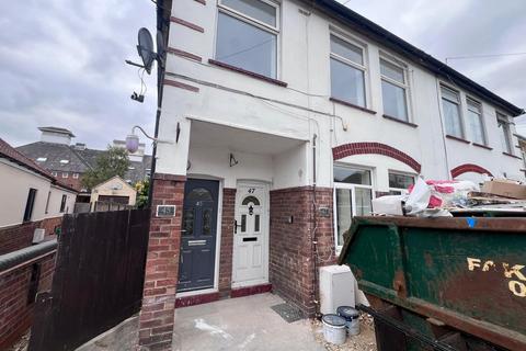 3 bedroom flat to rent, Milton Avenue, KING'S LYNN