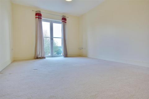 2 bedroom apartment to rent, Temple Close, Huntingdon