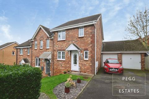 3 bedroom end of terrace house for sale, Shearwater Drive, Torquay