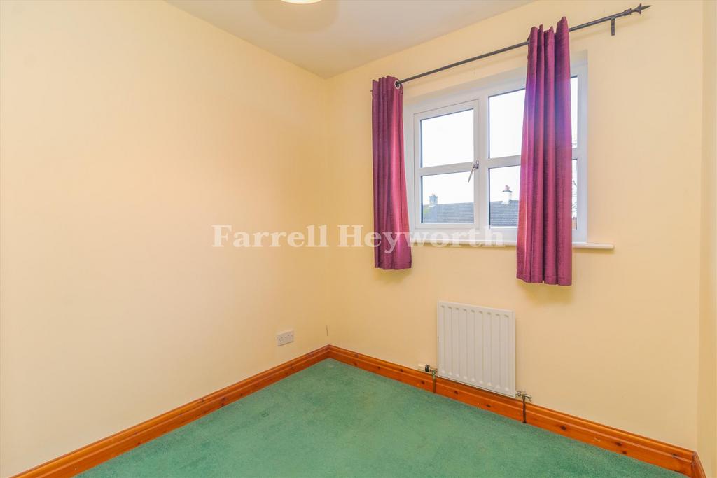 Bedroom 2 image 2