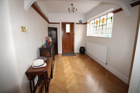 4 bedroom detached house for sale, Holden Way, Upminster RM14