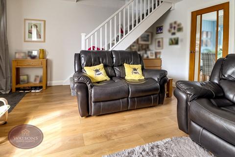 3 bedroom semi-detached house for sale, Gerrard Close, Arnold, Nottingham, NG5