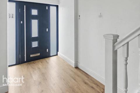 4 bedroom terraced house for sale, Sherwood Road, Barkingside