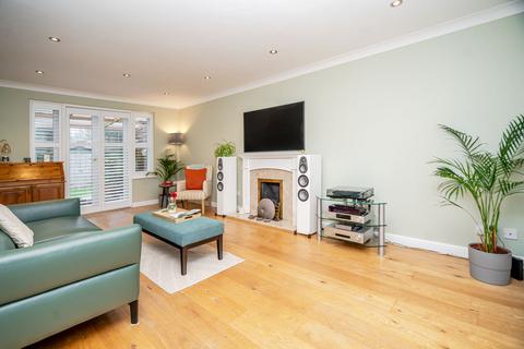 4 bedroom detached house for sale, Carnweather Court, Tattenhoe, Milton Keynes, MK4