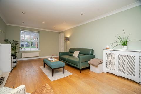 4 bedroom detached house for sale, Carnweather Court, Tattenhoe, Milton Keynes, MK4