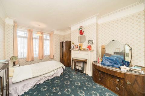 3 bedroom house for sale, Mandrake Road, London SW17