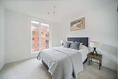 Studio to rent, Farine Avenue, HAYES