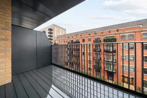 Studio to rent, Farine Avenue, HAYES
