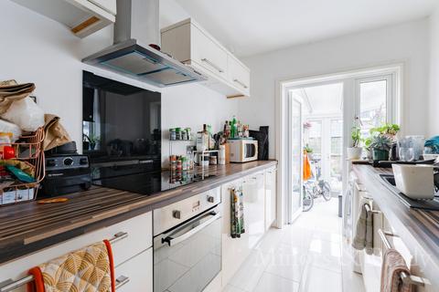 2 bedroom terraced house for sale, Avenue Road, Norwich