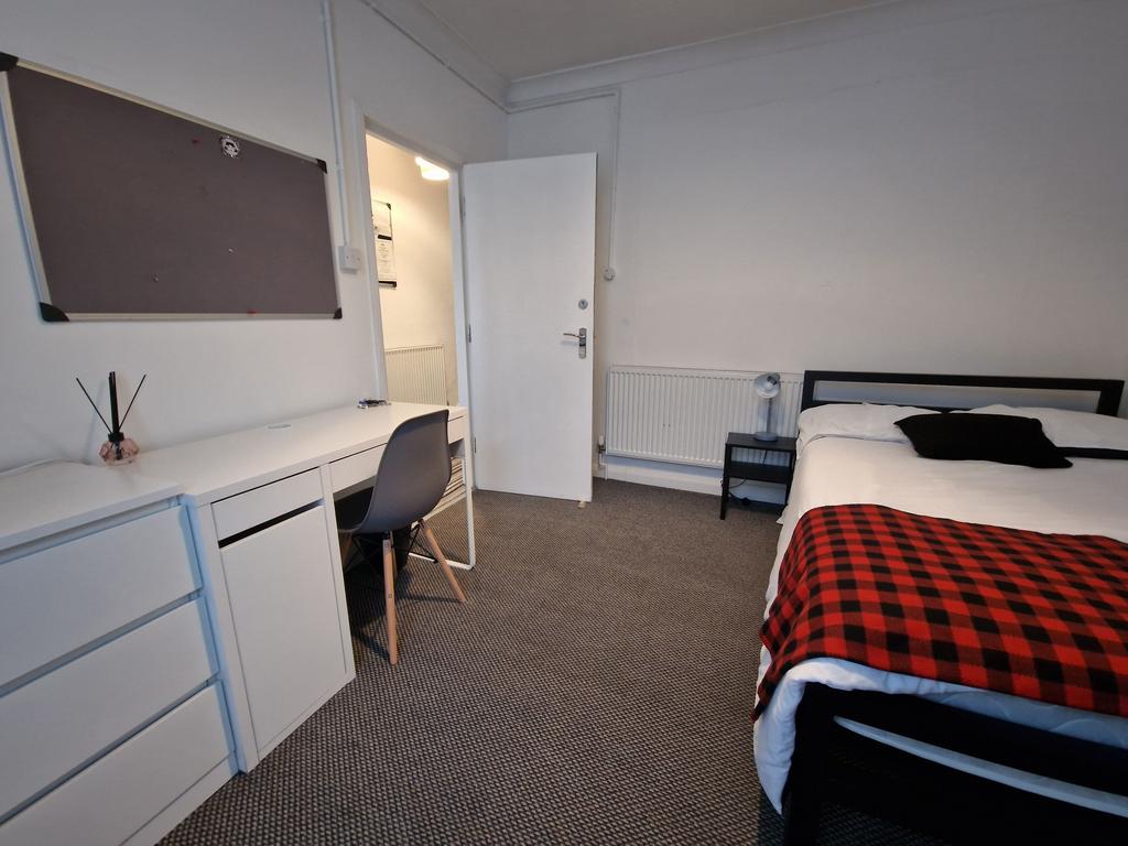 Bed 3