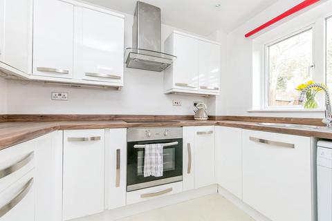 2 bedroom end of terrace house to rent, Belmont Road, Pinewood, Ipswich