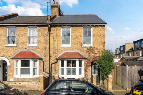 3 bedroom end of terrace house to rent, Meadow Road, Wimbledon, London, SW19