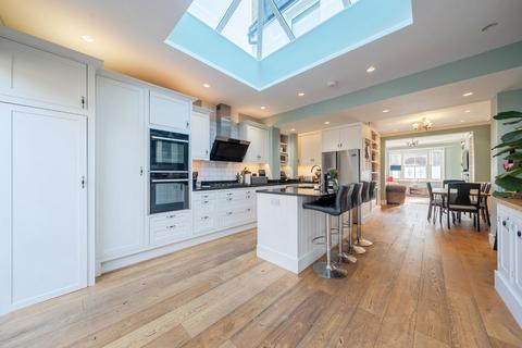 3 bedroom end of terrace house to rent, Meadow Road, Wimbledon, London, SW19