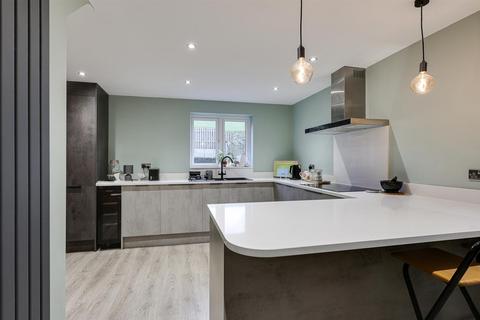 undefined, Epsom Way, Huddersfield HD5