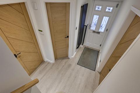 undefined, Epsom Way, Huddersfield HD5