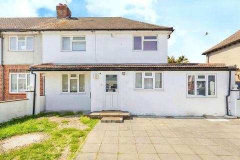 5 bedroom semi-detached house to rent, West Road, West Drayton UB7