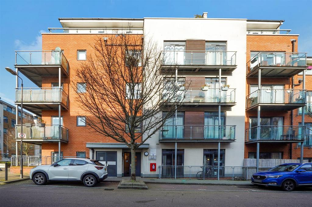 Flat 34, Rosse Gardens - Gwq5nsw7 Eyld0hu469 B3.jpg