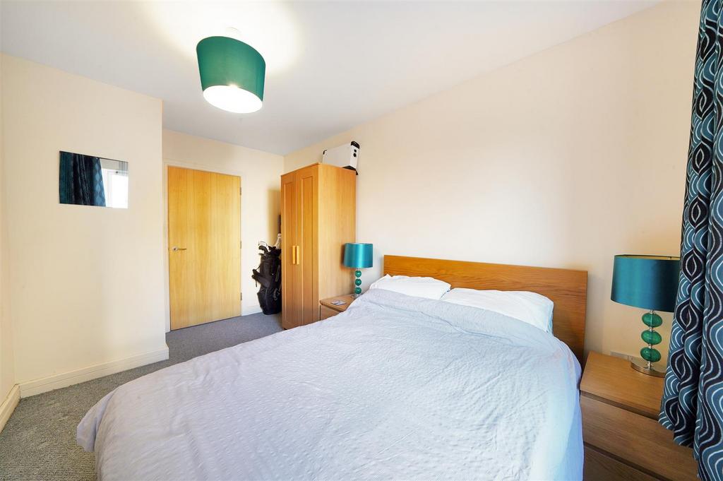 Flat 34, Rosse Gardens - C9 Oy7 DS56b3gz4 MOi6 Vv.jpg