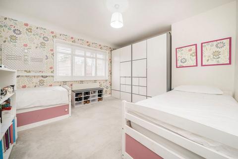 undefined, Homefarm Road, London W7