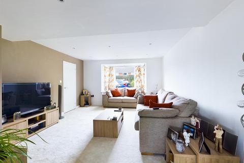 undefined, Furnace Green, Crawley