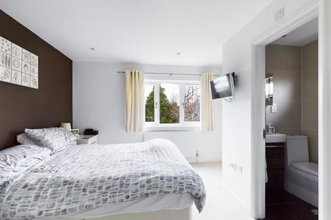 undefined, Furnace Green, Crawley