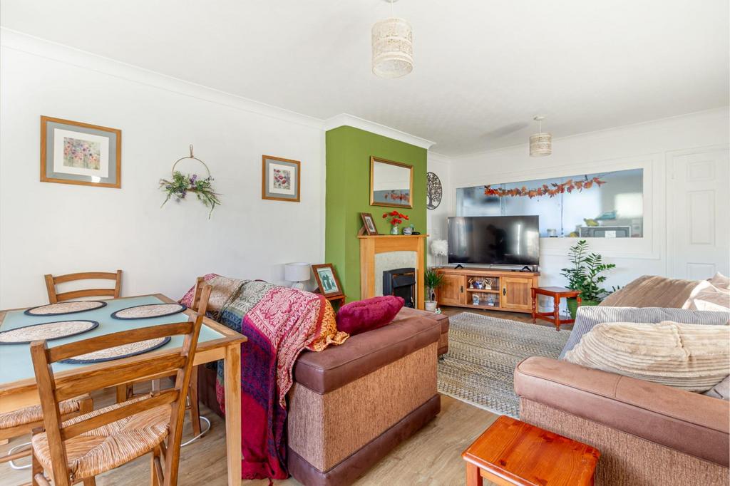 Living-Room-4.jpg