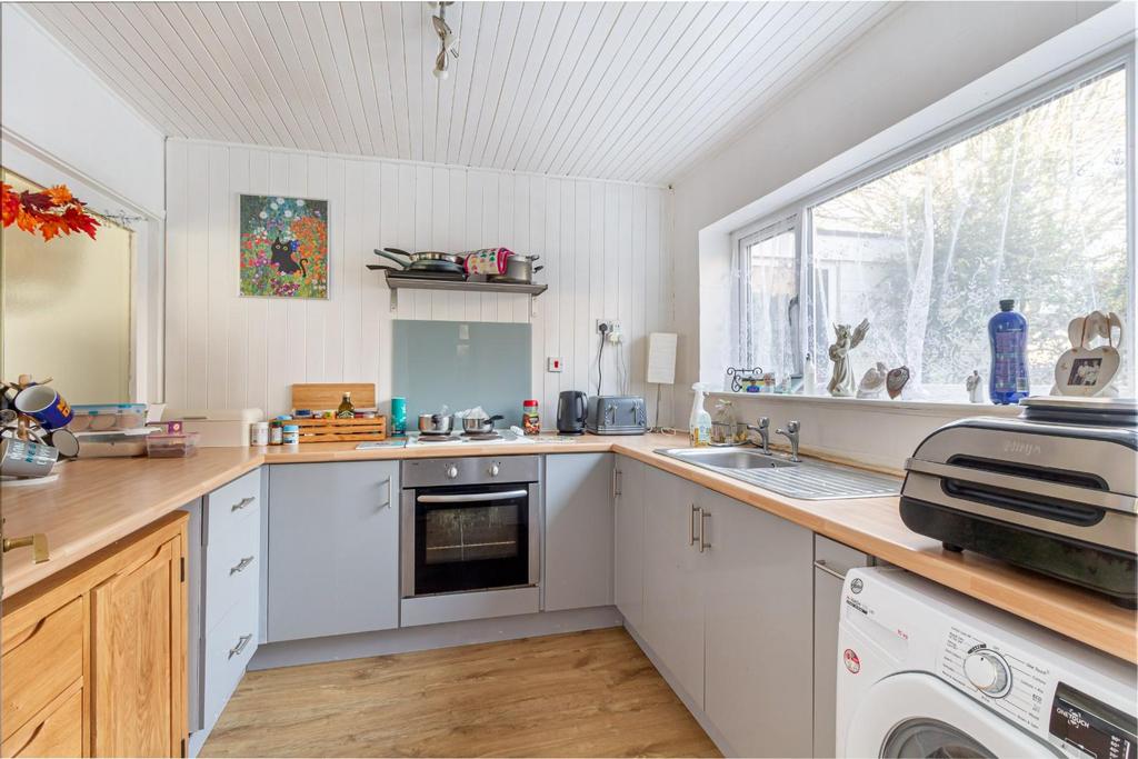Kitchen-1.jpg.jpg