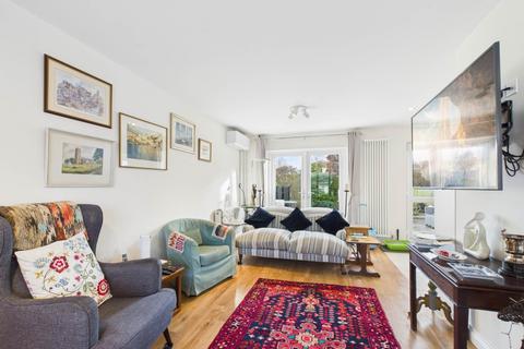 3 bedroom detached house for sale, Thornton Crescent, Wendover