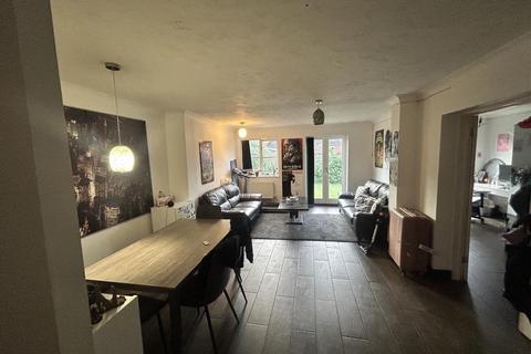 undefined, Egham,  Surrey,  TW20