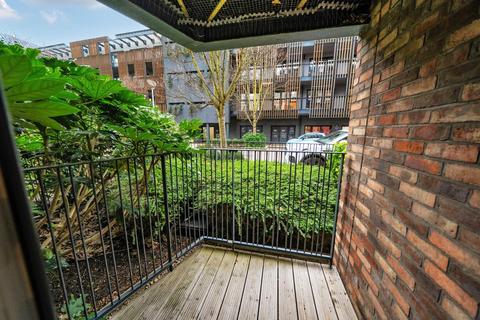 1 bedroom flat for sale, Howard Road, Stanmore HA7