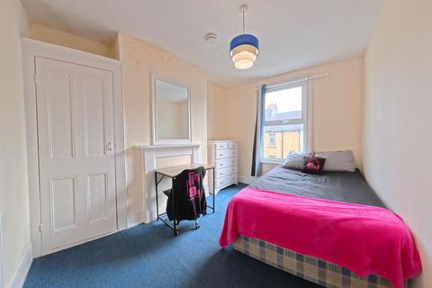 5 bedroom terraced house to rent, Caledonian Road, Brighton BN2