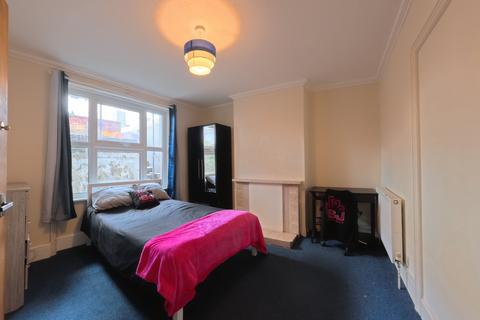5 bedroom terraced house to rent, Caledonian Road, Brighton BN2