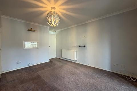 2 bedroom terraced house to rent, Knowlands, Swindon SN6