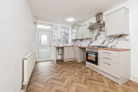 undefined, Warwick Road, Batley WF17