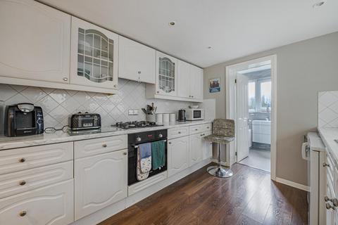 3 bedroom terraced house for sale, Canon Road, Bromley