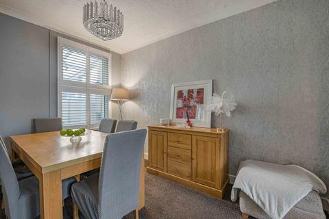 3 bedroom terraced house for sale, Canon Road, Bromley