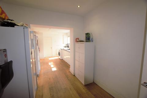 undefined, Queens Avenue, WATFORD