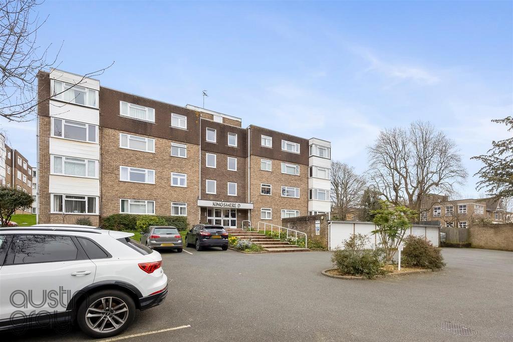 London Road, Kingsmere, Flat 87-020.jpg