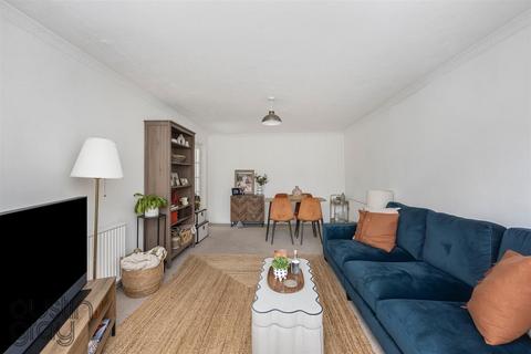 2 bedroom flat for sale, London Road, Preston, Brighton