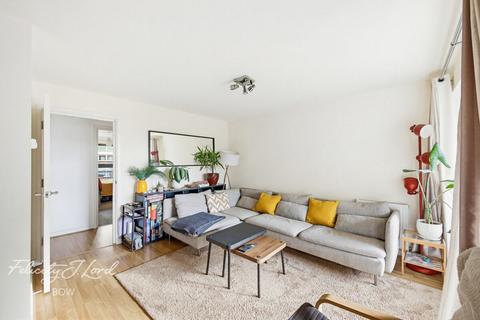 2 bedroom apartment for sale, Heath Place, LONDON E3